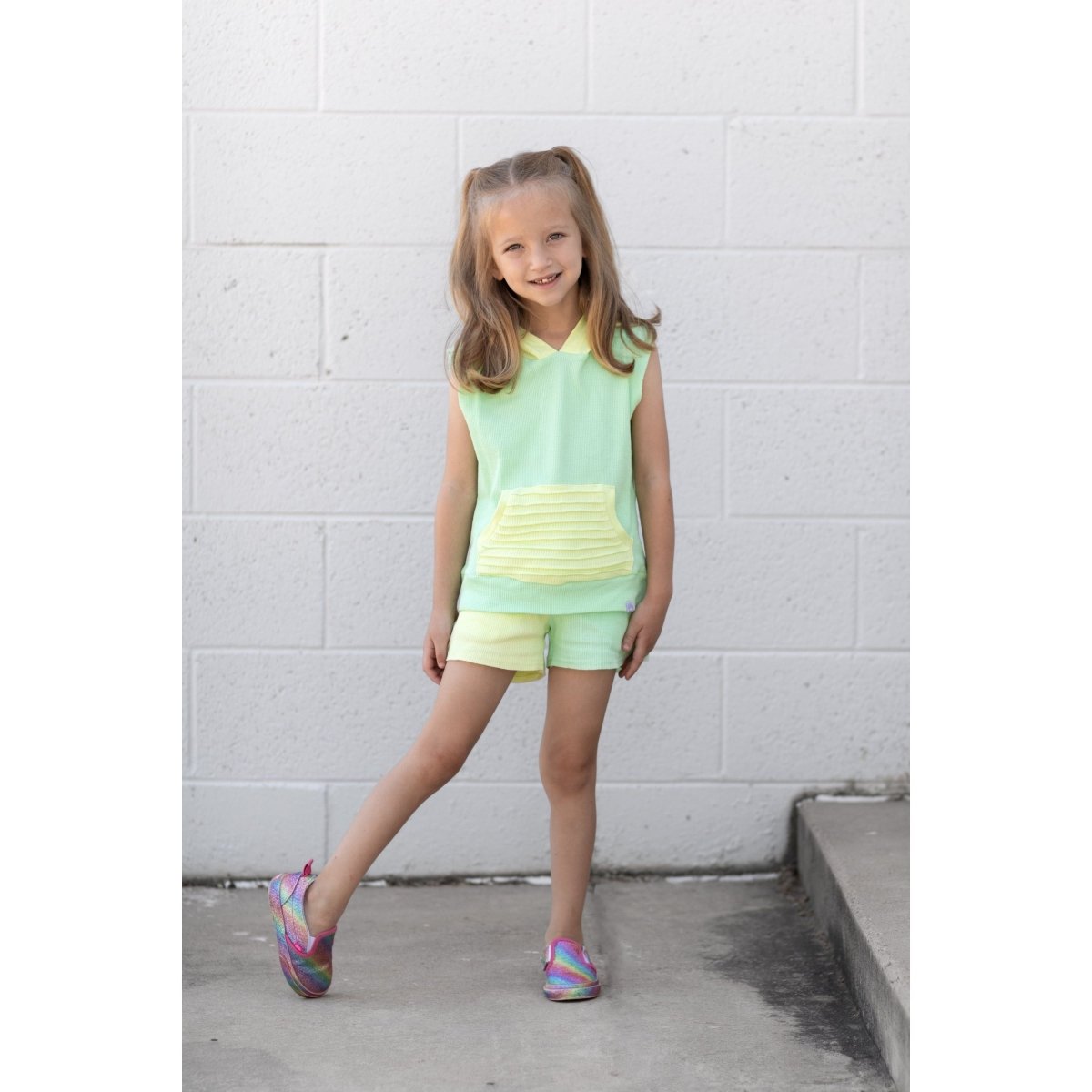 Summer Leisure Shorts - Colorblock Mint - Posh Kiddos